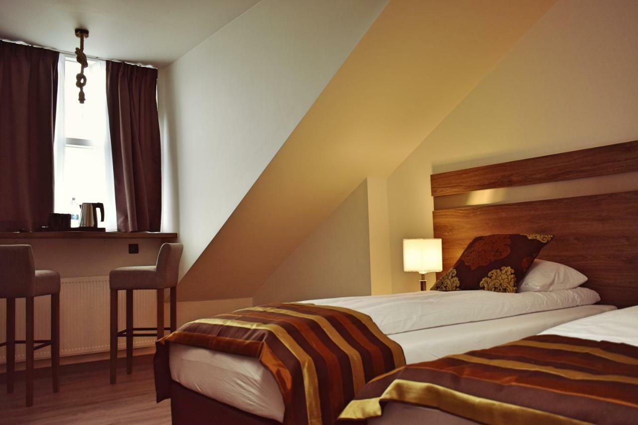 Hotel Duus By Keflavik Airport Экстерьер фото
